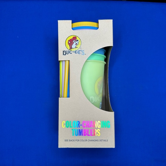 Bucees Color Changing Tumbler Set - Picture 3 of 5
